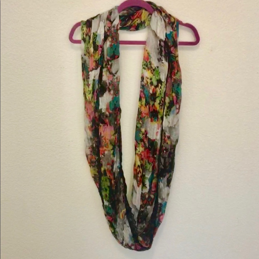 Multicolored infinity scarf